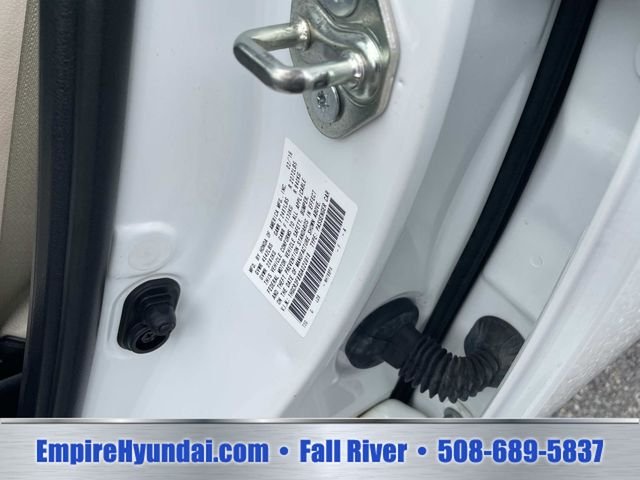 Used 2016 Lunar Silver Metallic Honda EX-L image 19
