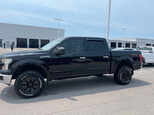 Used 2017 Shadow Black Ford XLT image 1