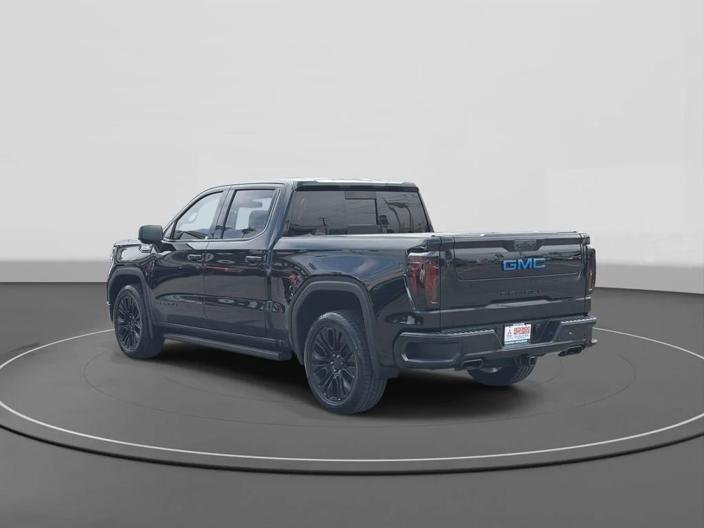 Used 2022 Onyx Black GMC Denali image 7