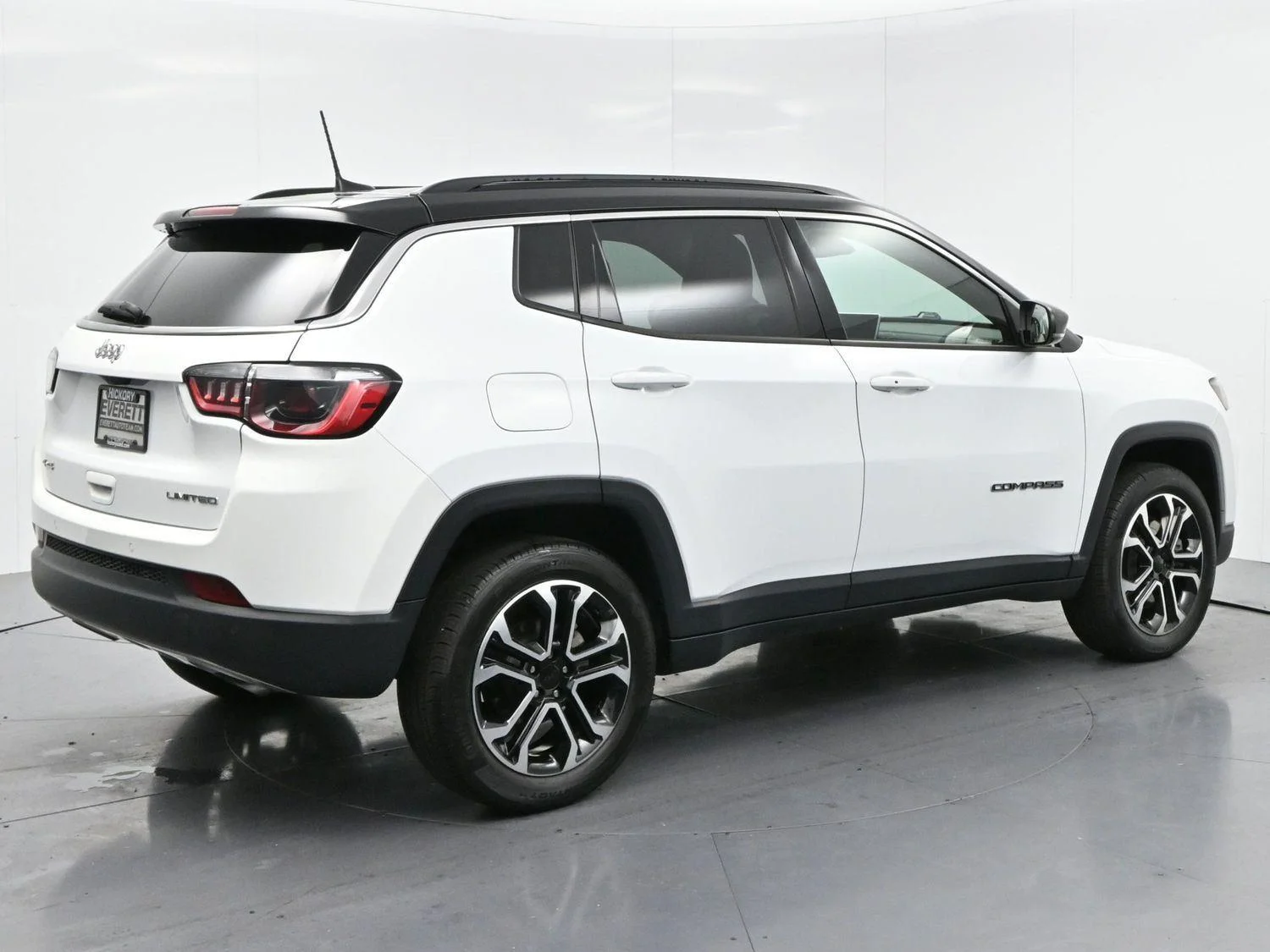 Used 2023 Bright White Clearcoat Jeep Limited image 7