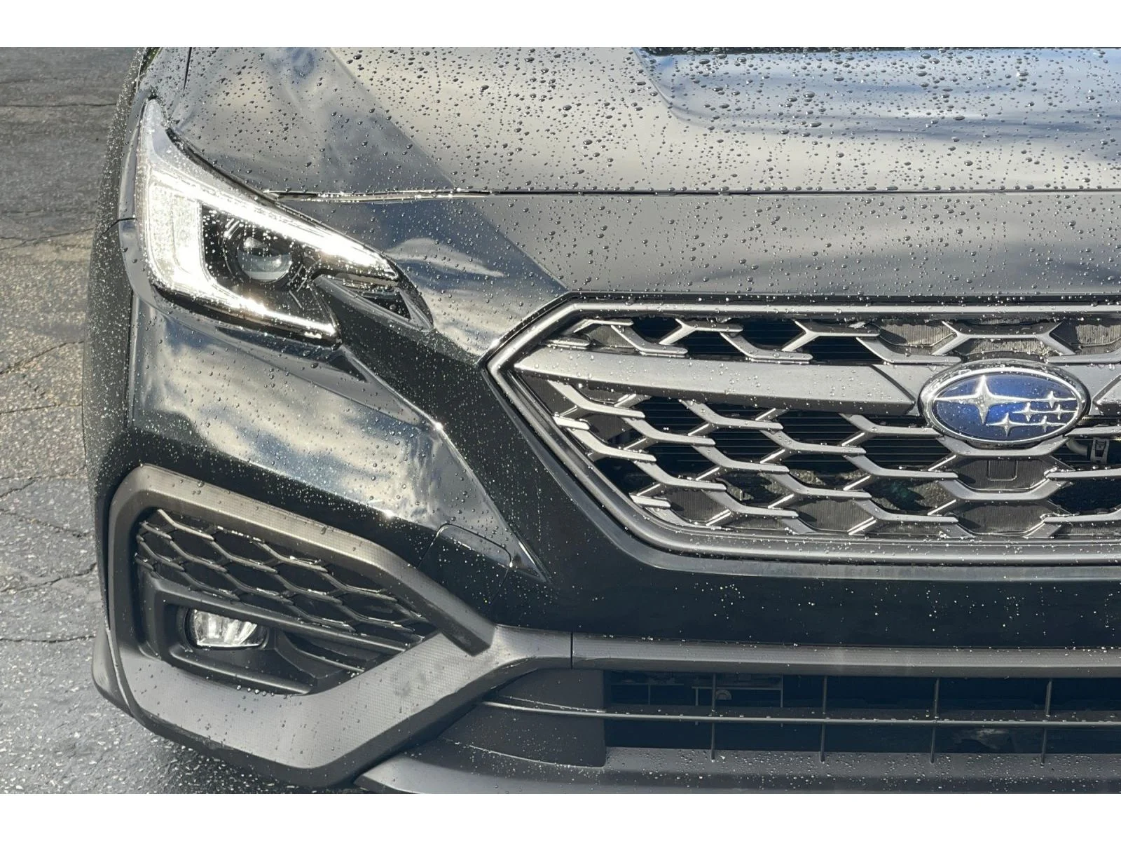 Used 2022 CRYSTAL BLACK SIL Subaru Limited image 18