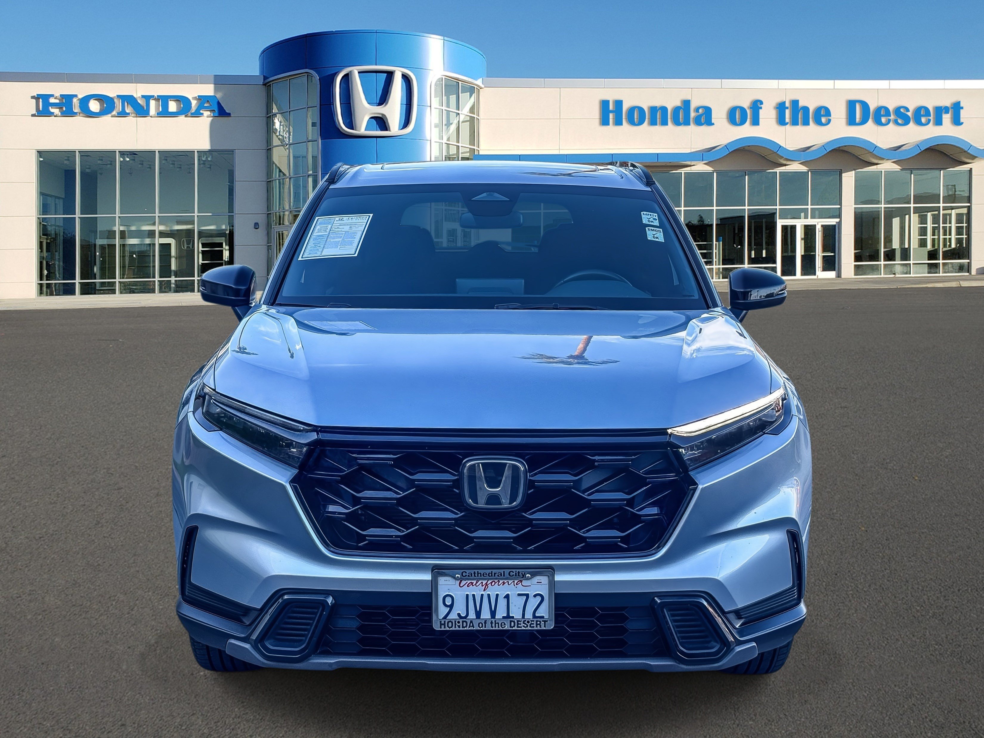 Used 2025 White Honda Sport Touring image 2