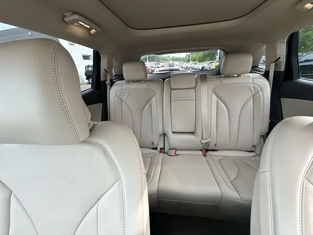 Used 2018  Lincoln Reserve image 14
