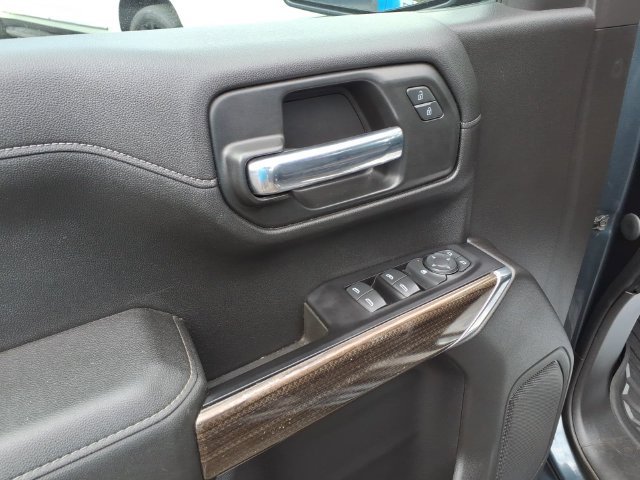 Used 2020 Gray Chevrolet LT image 12