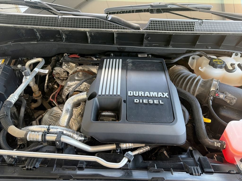 Certified Used 2025 Summit White Chevrolet LT image 31