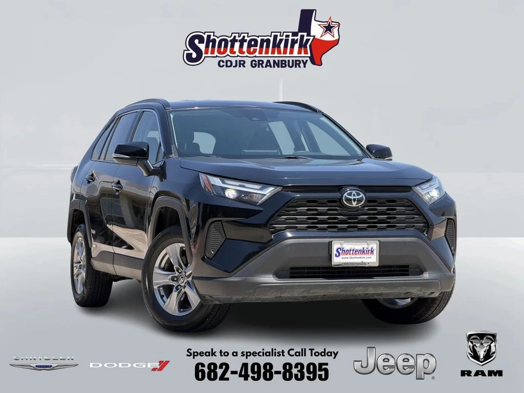 Used 2025 Black Toyota XLE image 1