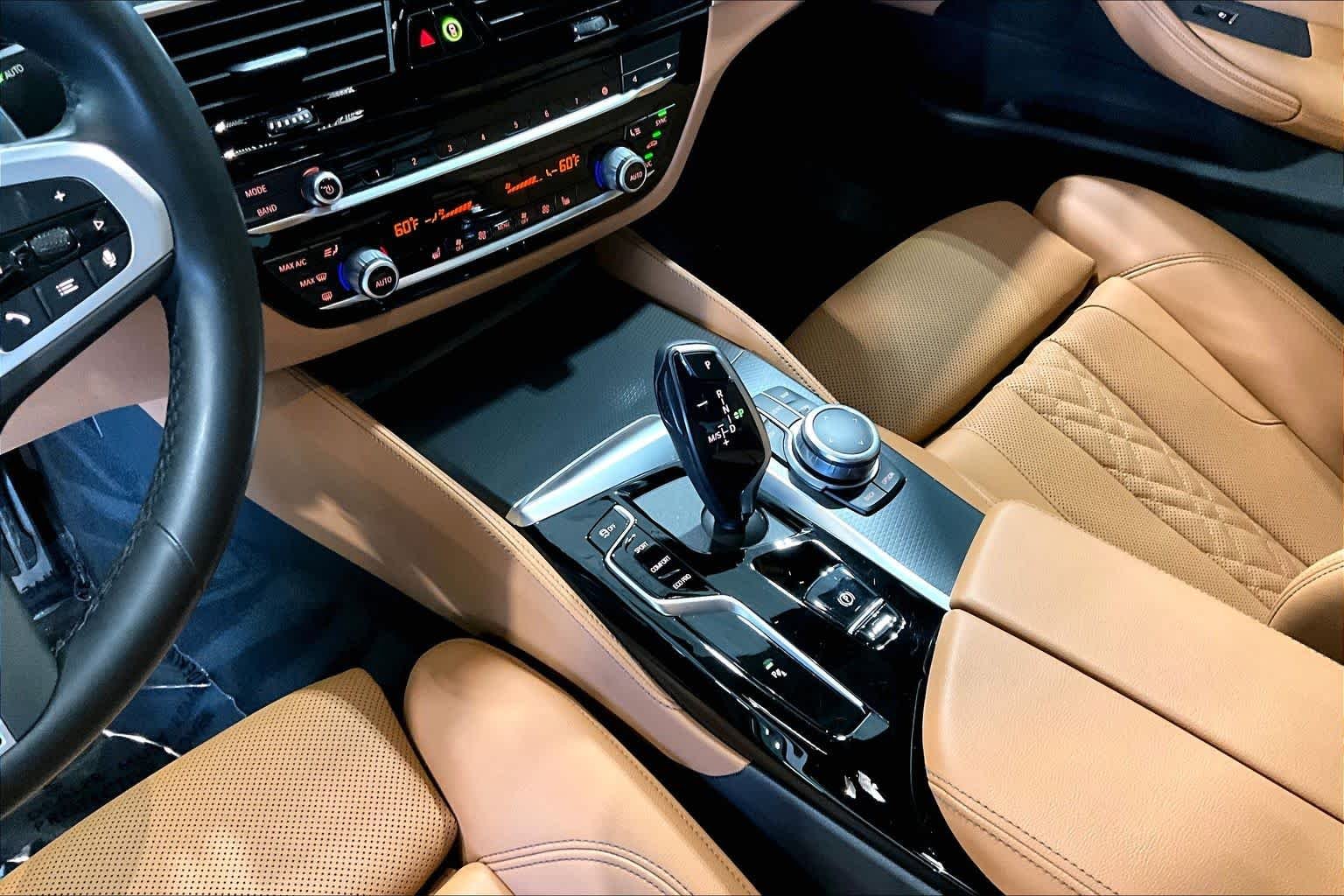 Used 2022 Bluestone Metallic BMW 530i image 15
