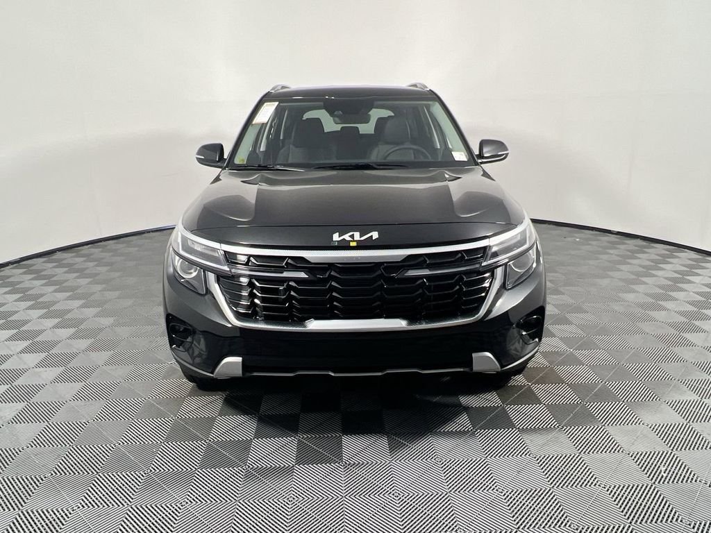 New 2026 Fusion Black Kia S image 10
