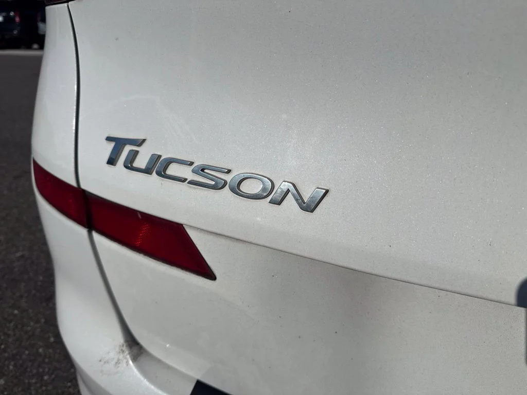 Used 2020 White Hyundai SEL image 12