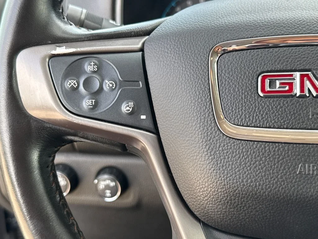 Certified Used 2022 White GMC AT4 w/Leather image 16
