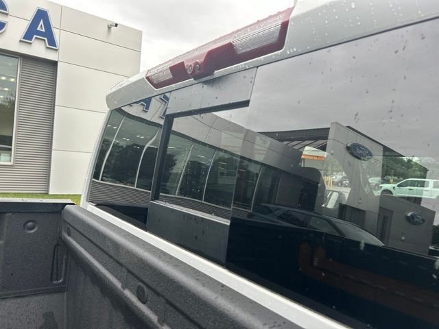 Used 2025 White GMC AT4 image 19