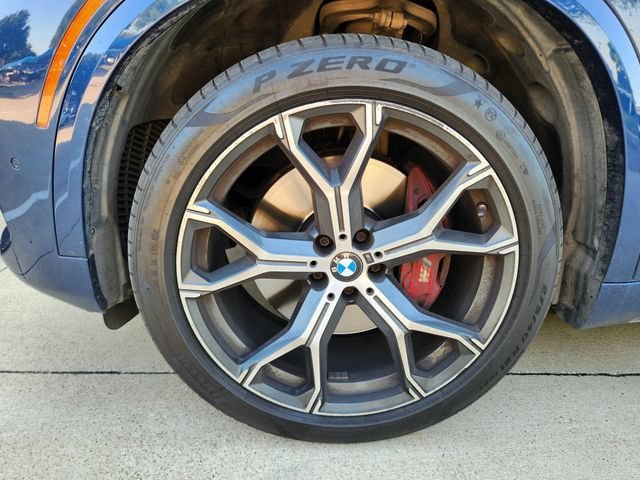 Used 2021 Blue BMW xDrive40i image 9