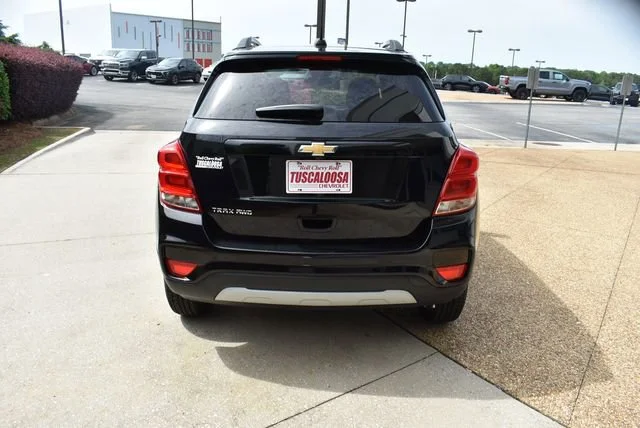 Used 2022 Mosaic Black Metallic Chevrolet LT image 8