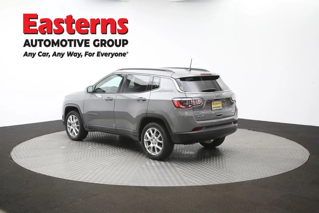 Used 2023 Gray Jeep Latitude Lux image 62