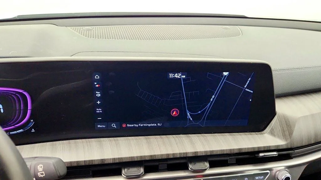 Used 2024 Glacial White Pearl Kia EX FWD image 20