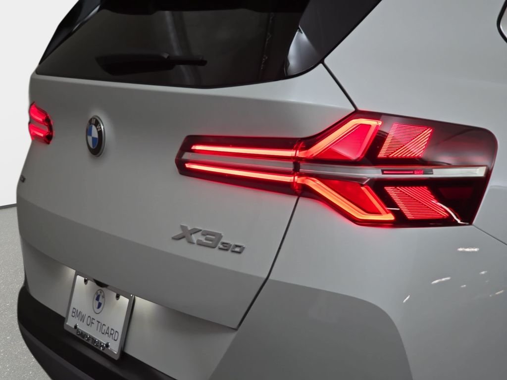 New 2026 Mineral White Metallic BMW 30 xDrive image 33
