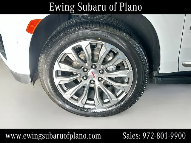 Used 2023 White GMC Denali image 34