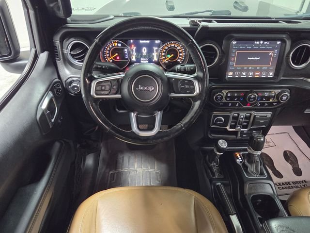Used 2020 Black Jeep Unlimited Sahara image 7