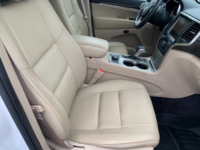 Used 2017 White Jeep Limited image 11