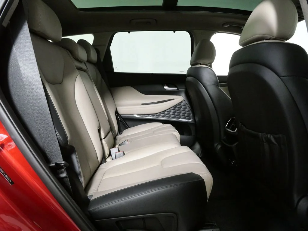 Used 2019 Red Hyundai Ultimate image 21