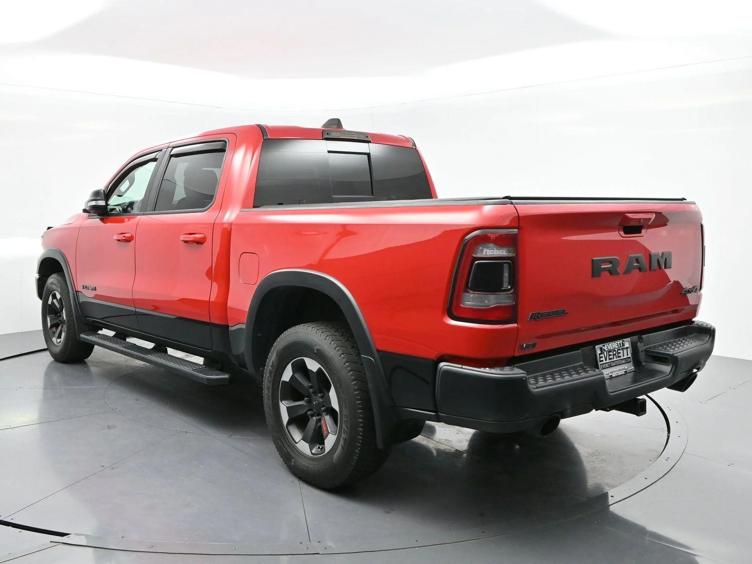 Used 2019 Flame Red Ram Rebel image 5