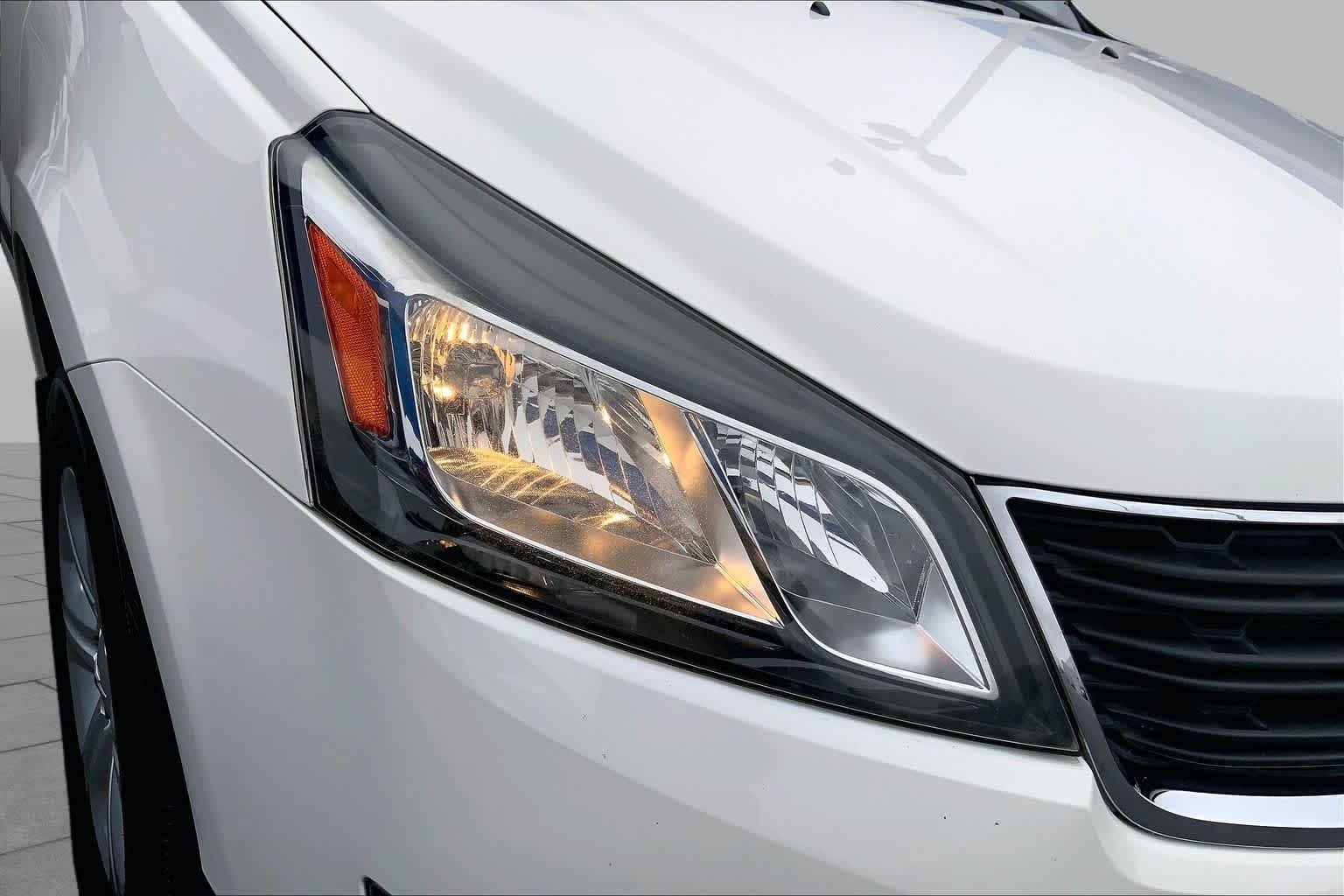 Used 2013  Chevrolet LS image 27