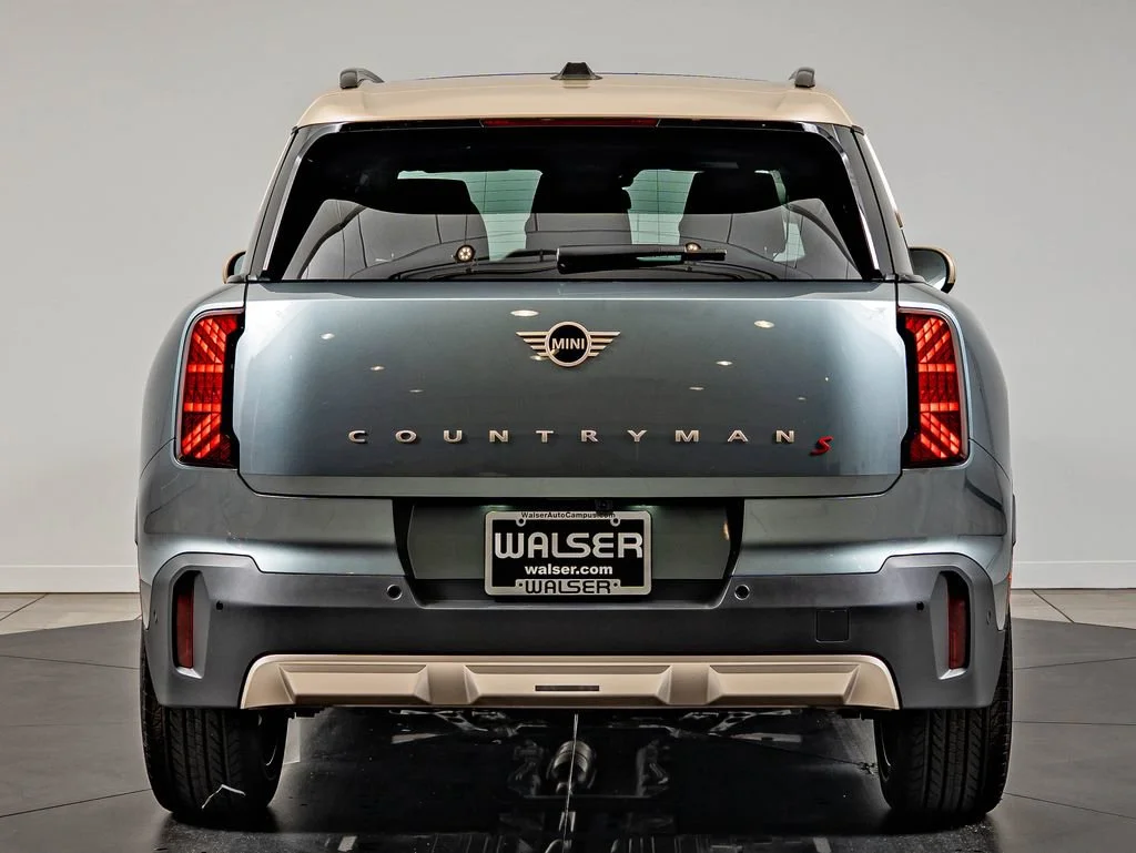 New 2027 Smokey Green Metallic MINI Iconic image 6
