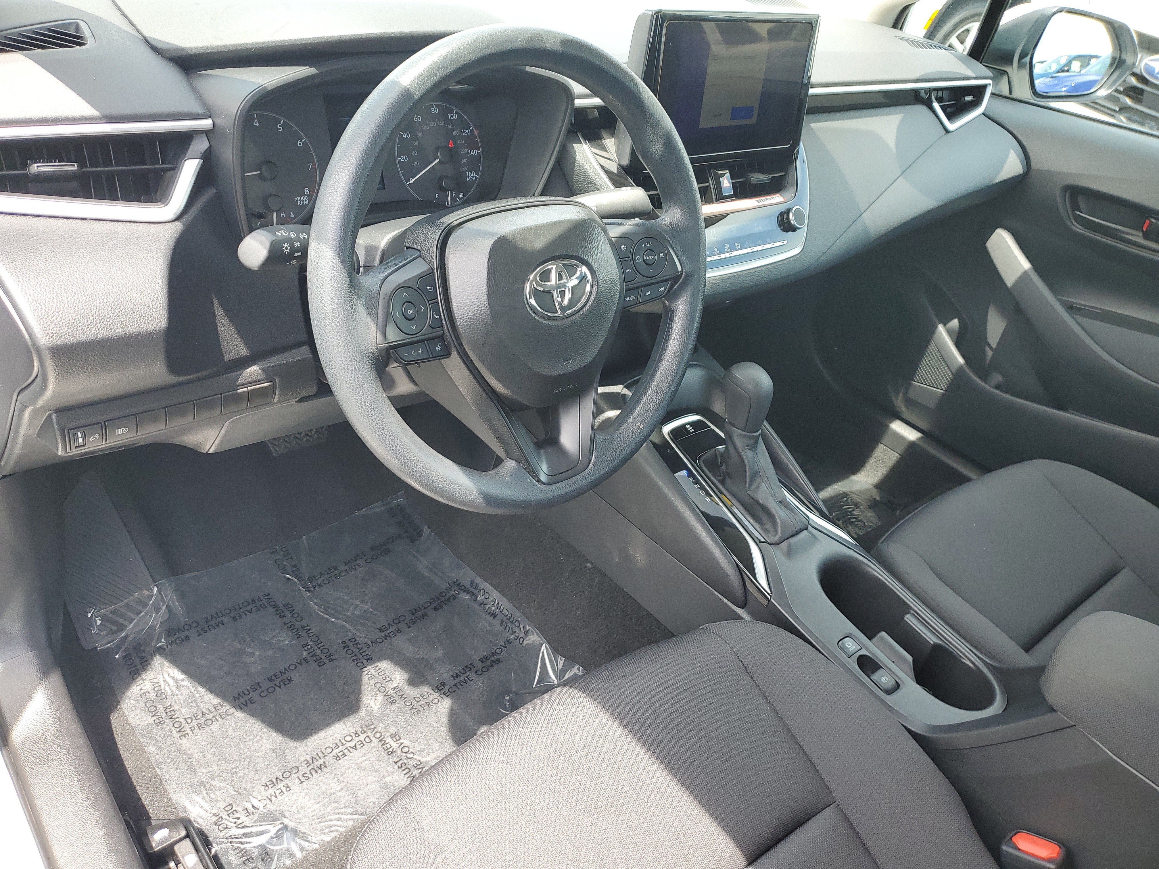 Used 2025 Ice Toyota LE image 19