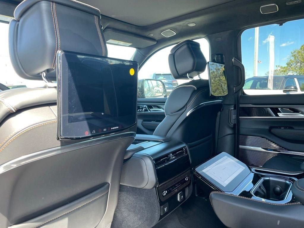 New 2026 Steel Blue Exterior Paint Jeep Summit Reserve image 32
