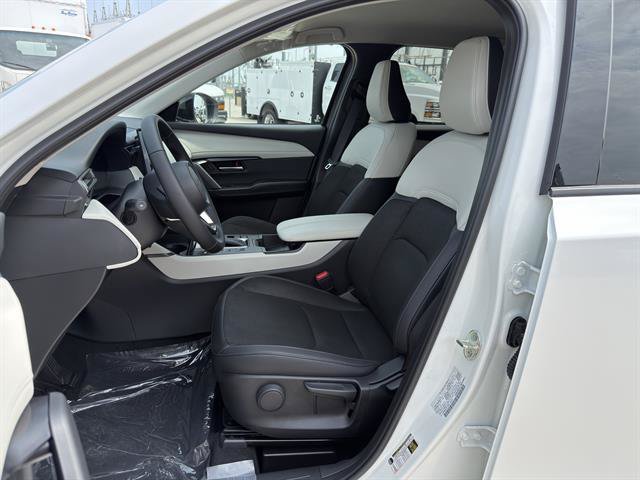 New 2026 Rhodium White Metallic Mazda 2.5 S Select image 13