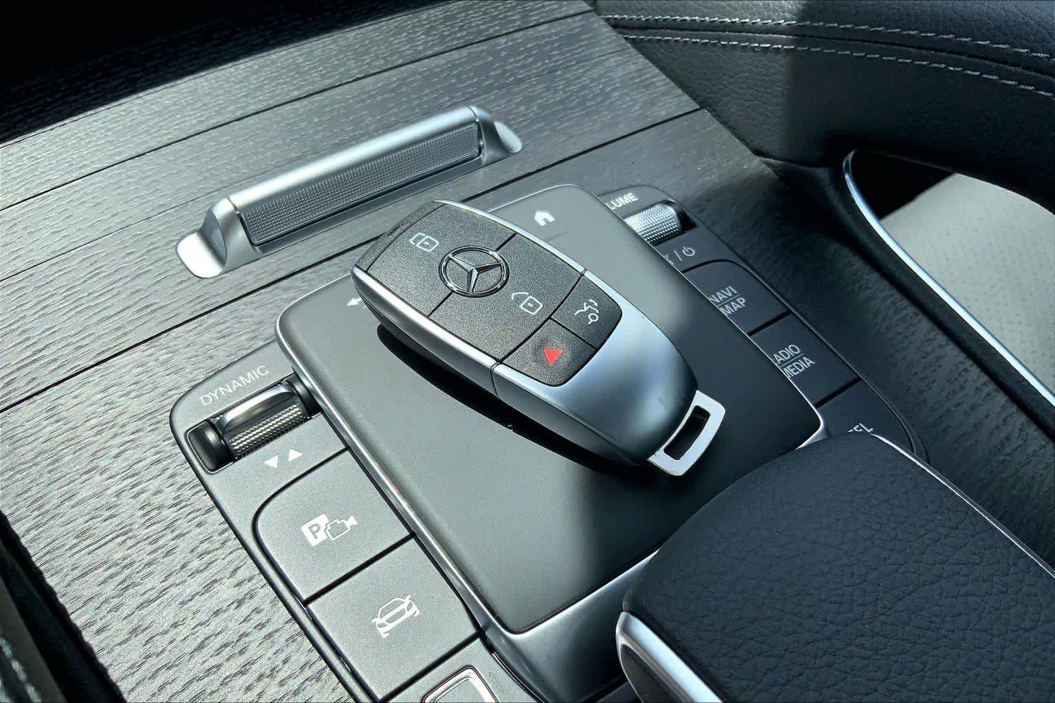 New 2026 Cirrus Silver Metallic Mercedes-Benz GLS 450 image 21