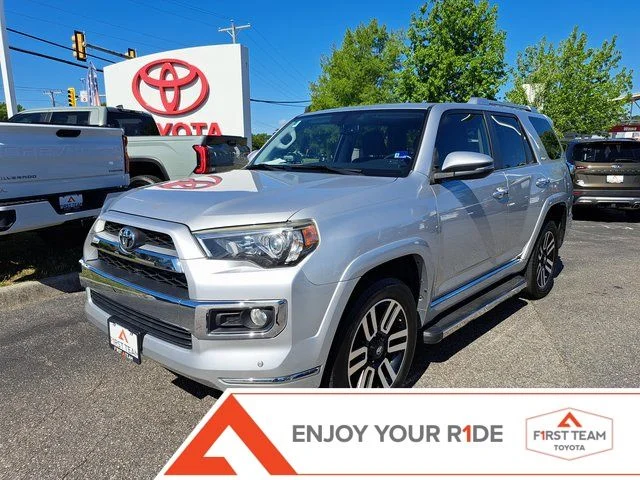 2017 Toyota 4Runner Limited 4x4 V6's photo