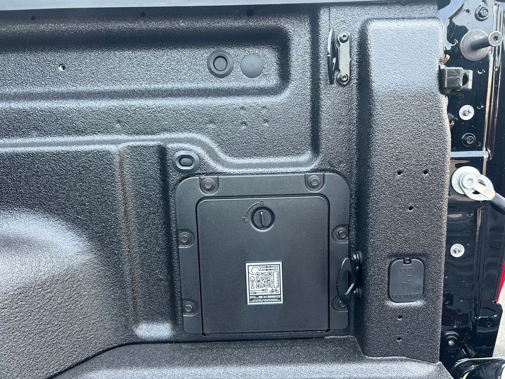 New 2026 Shadow Black Ford XLT image 23