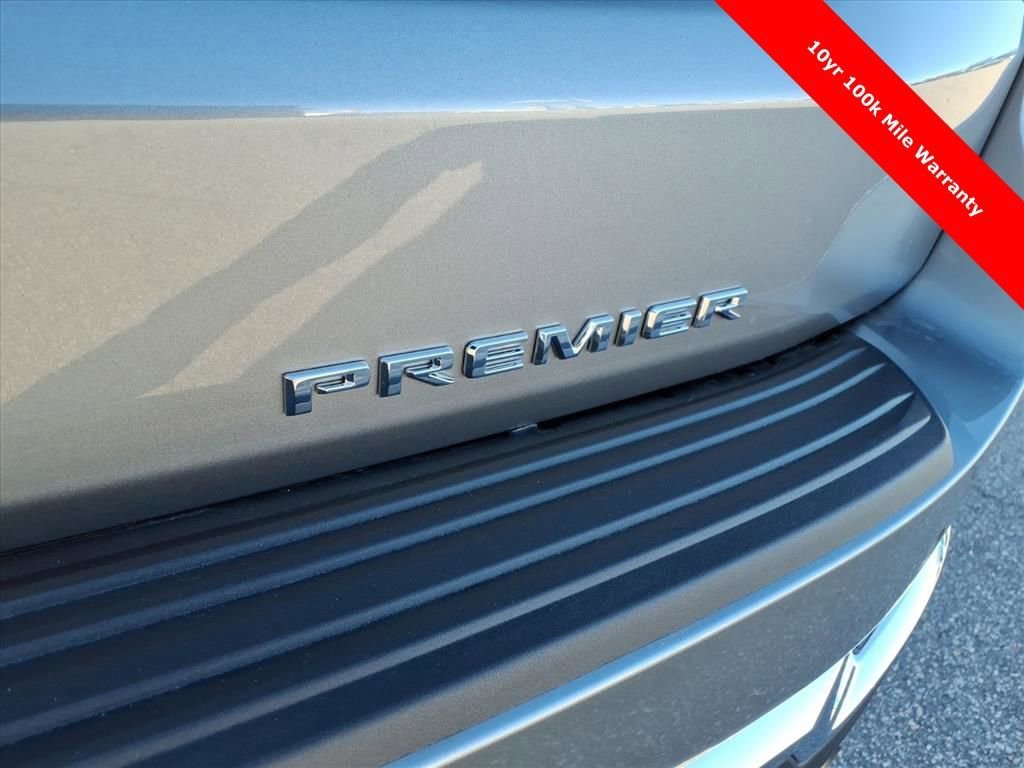 2026 Chevrolet Suburban Premier - Photo 9