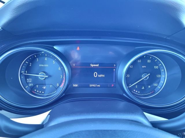 Used 2022 Red Buick Essence image 21