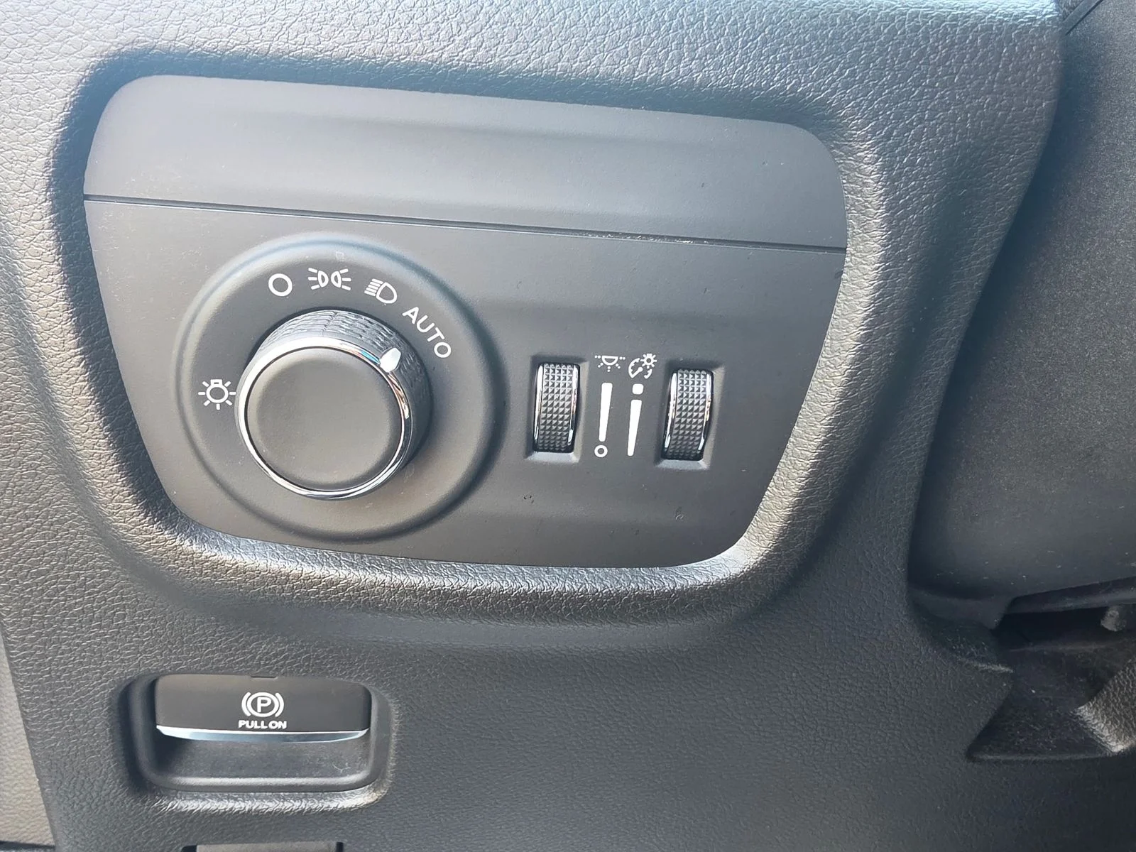 Used 2021 Bright White Clearcoat Jeep Altitude image 20