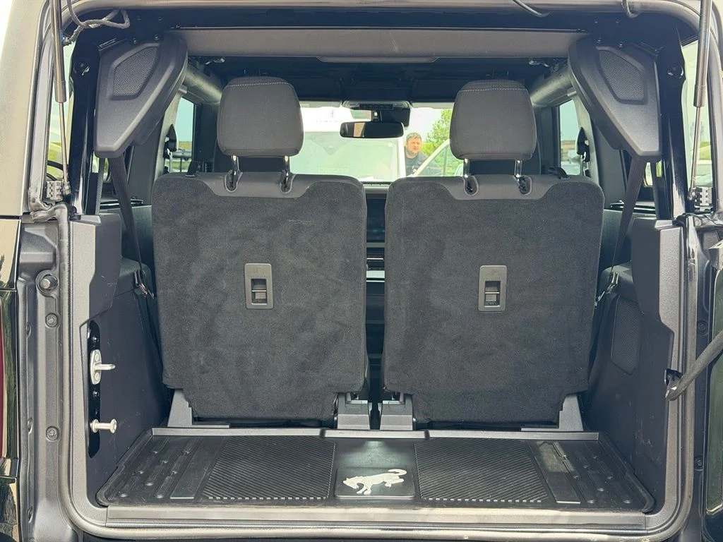 Used 2023 Black Ford Wildtrak image 9