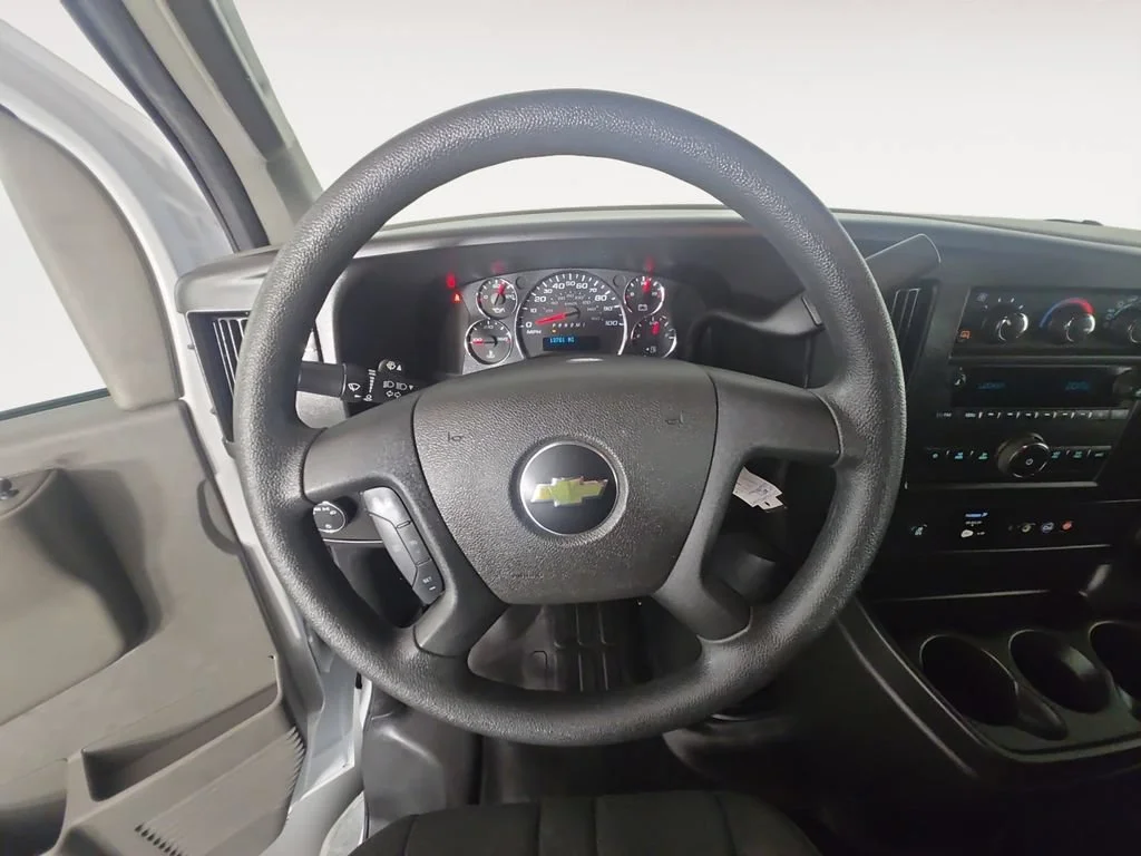 Used 2024 Summit White Chevrolet WT image 11