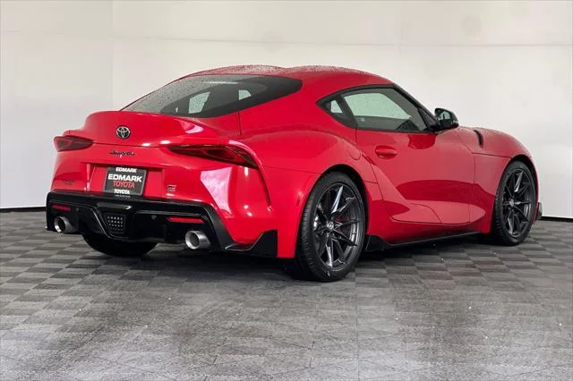Certified Used 2023 RENAISSANCE RED Toyota  image 3