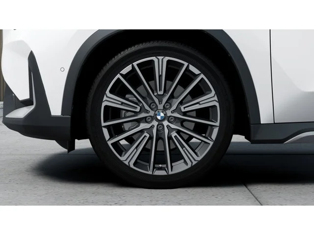 New 2027 Mineral White Metallic BMW  image 7