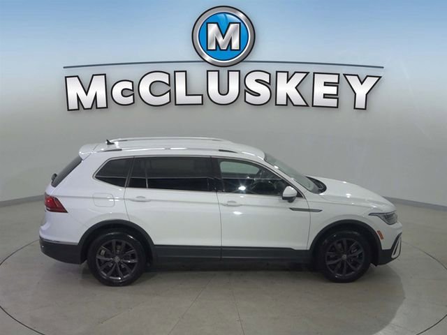 Used 2022 Pure White Volkswagen SE image 20