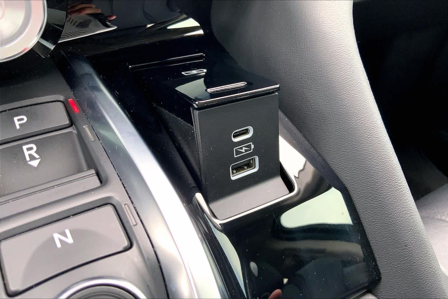Used 2025 Liquid Carbon Metallic Acura w/Technology Package image 34
