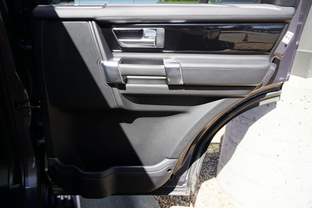 Used 2016 Gray Land Rover HSE image 25