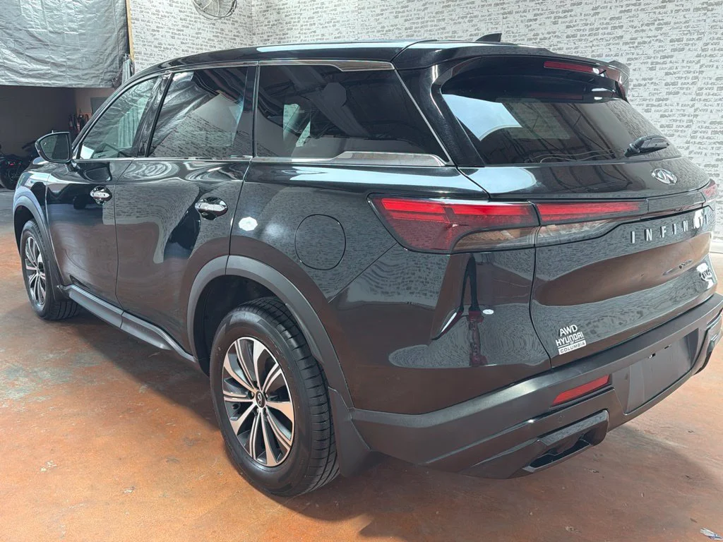 Used 2024 Mineral Black INFINITI PURE image 5