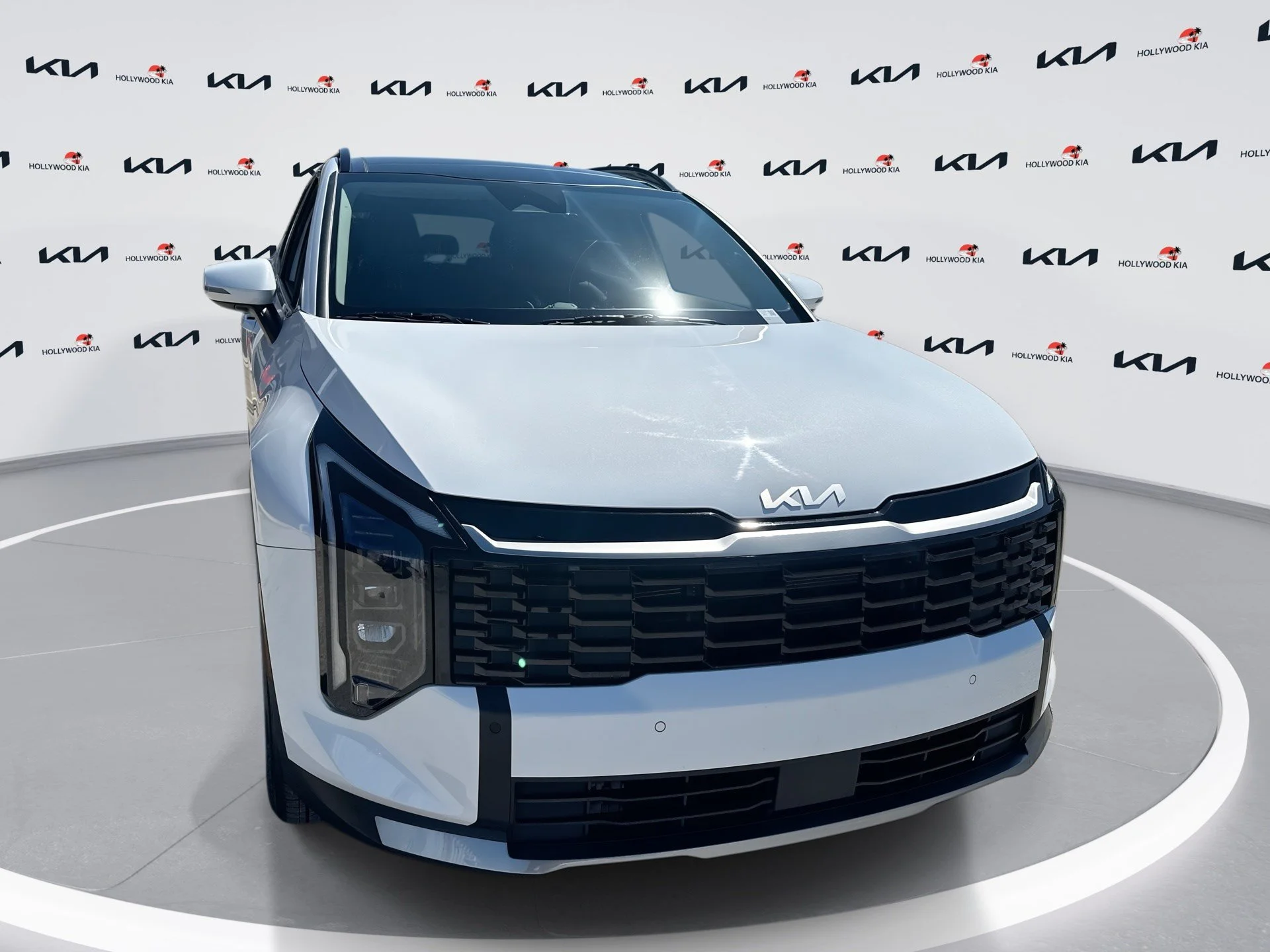 New 2026 Glacial White Pearl Kia  image 1