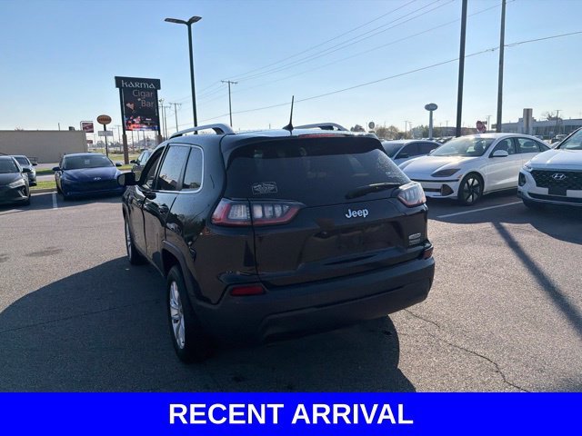Used 2019 Diamond Black Jeep Latitude image 16