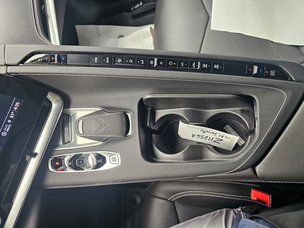Used 2021 White Chevrolet Stingray image 11