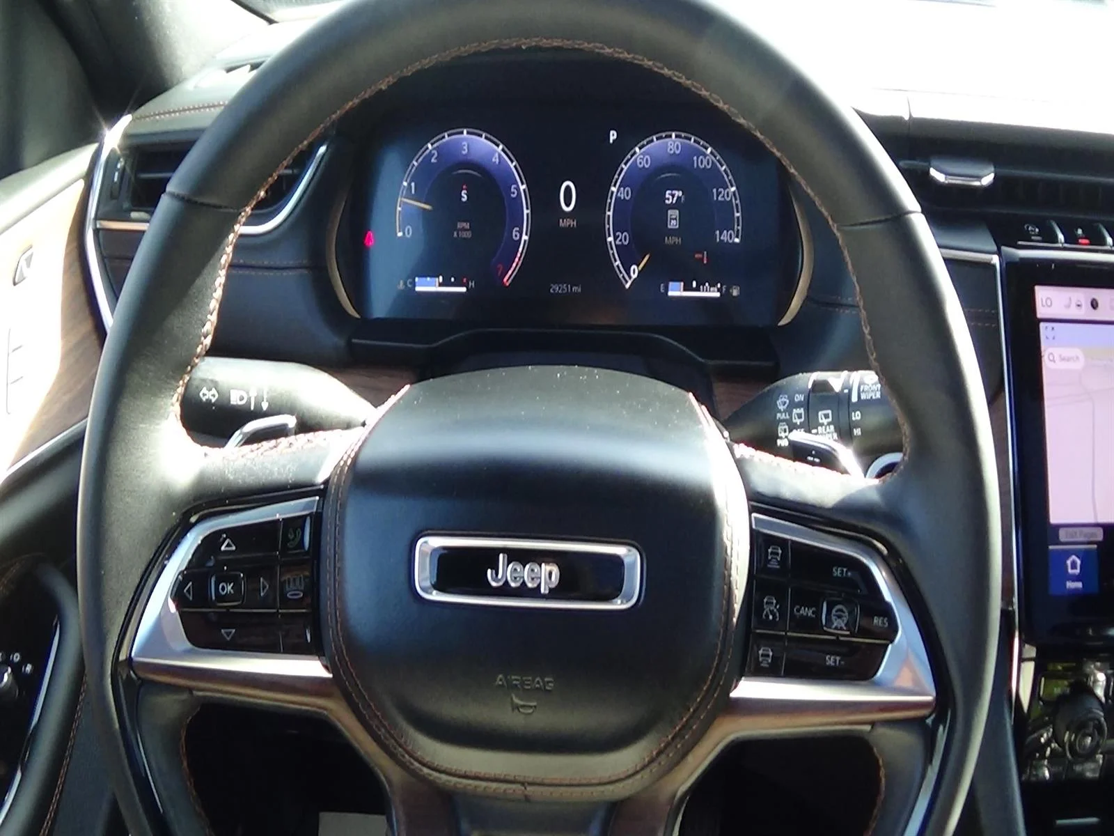 Used 2024 Rocky Mountain Pearl Coat (pfj) Jeep Summit image 22