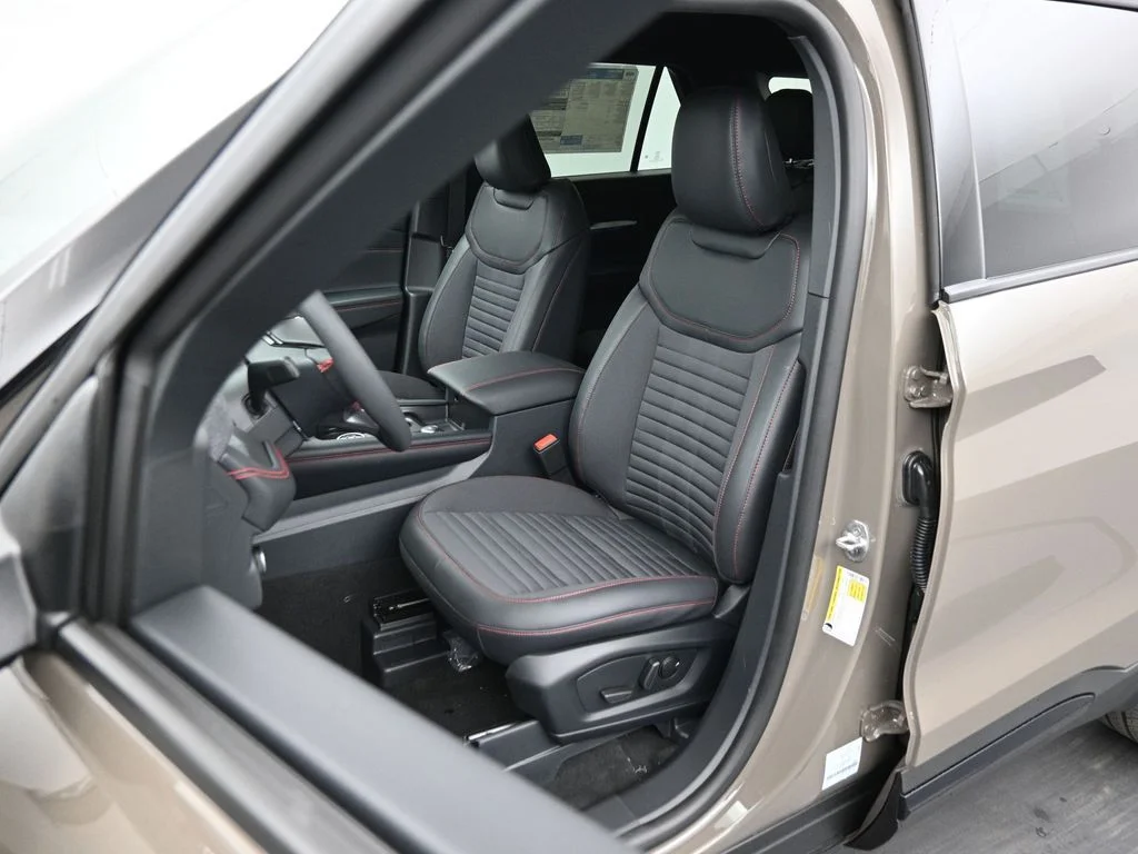 New 2026 Gray Ford ST-Line image 4
