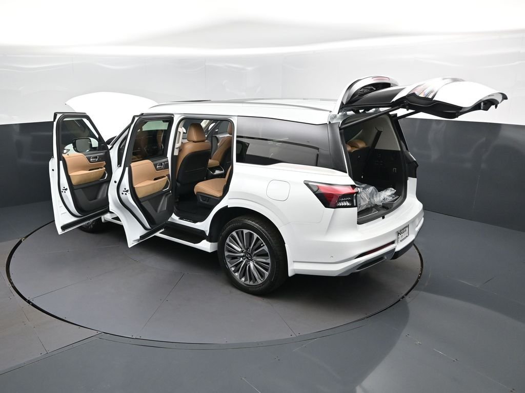 New 2026 RADIANT WHITE INFINITI Luxe 2WD image 48